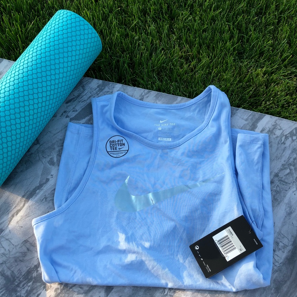 Nike dri fit tank top muscle tee